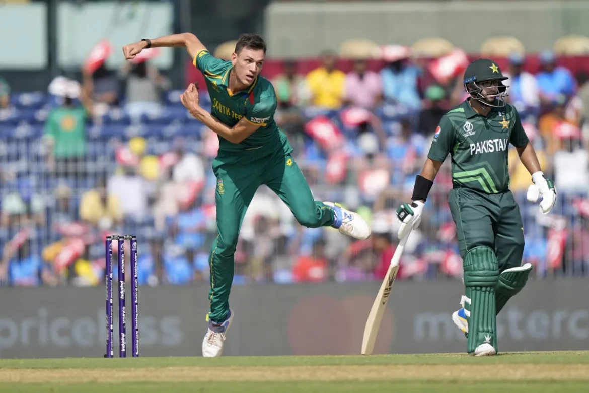 পাকিস্তান টস জিতে ব্যাটিংয়ে, শুরুতেই ইয়ানসেনের জোড়া আঘাত