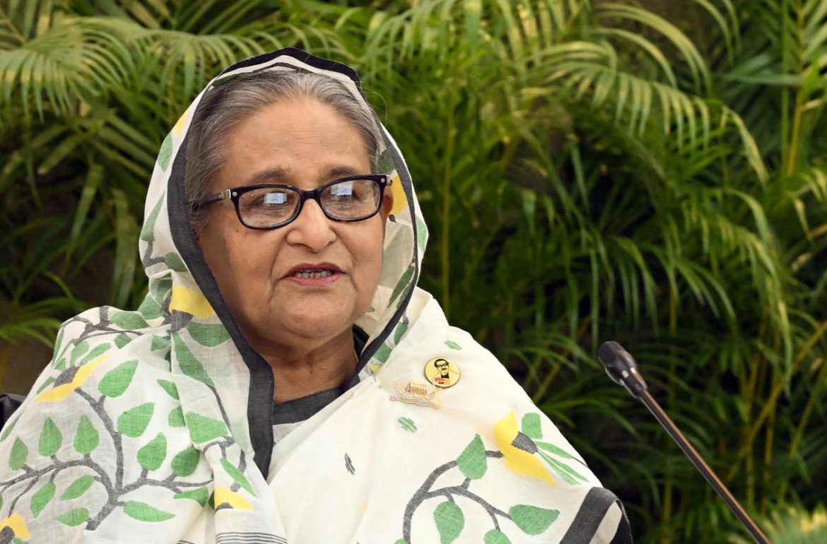 প্রধানমন্ত্রী শেখ হাসিনার সভাপতিত্বে শেরেবাংলা নগরের এনইসি সম্মেলন কেন্দ্রে আজ বৃহস্পতিবার জাতীয় অর্থনৈতিক পরিষদের নির্বাহী কমিটির (একনেক) সভা হয়। ছবি : পিআইডি