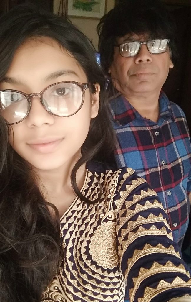 চর্যার সেলফিতে পিতা মাসুক হেলাল। এক কন্যা দিবসে। ছবি : ফেসবুক