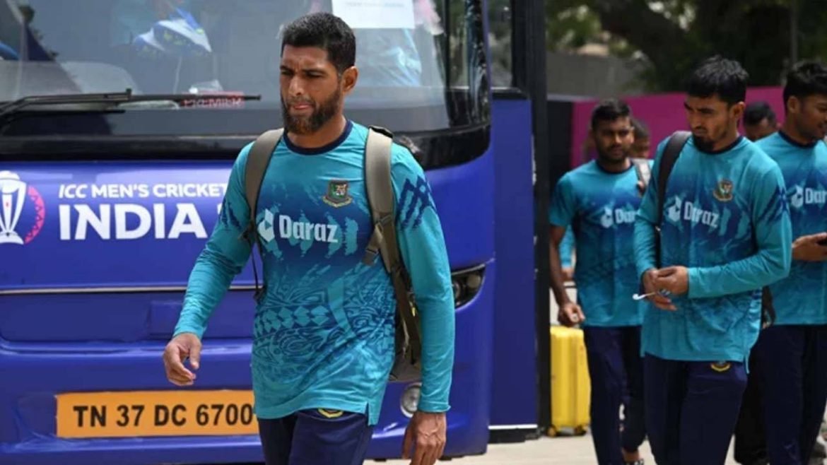 গভীর রাতে দেশে ফিরছে 'ব্যর্থ' বাংলাদেশ দল