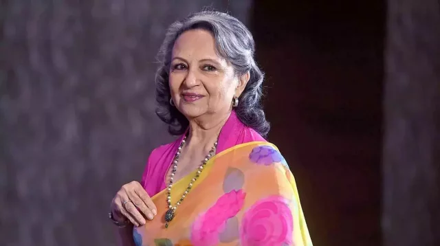 ঢাকায় আসছেন শর্মিলা ঠাকুর