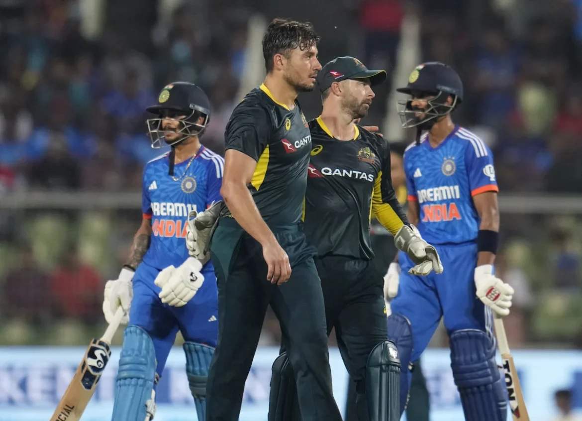 ভারত বিধ্বংসী ব্যাটিংয়ে অস্ট্রেলিয়াকে হারালো