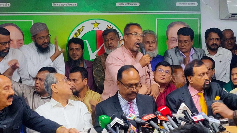 রওশনের আসন ফাঁকা রেখে, সাদকে বাদ দিয়ে ২৮৭ প্রার্থী ঘোষণা জাপার