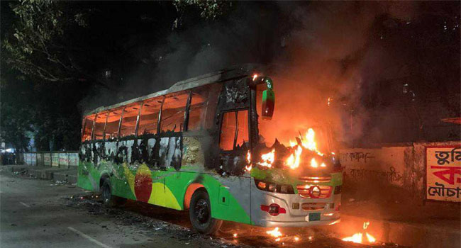 রাজধানীতে ট্রেনের পর বাসেও আগুন