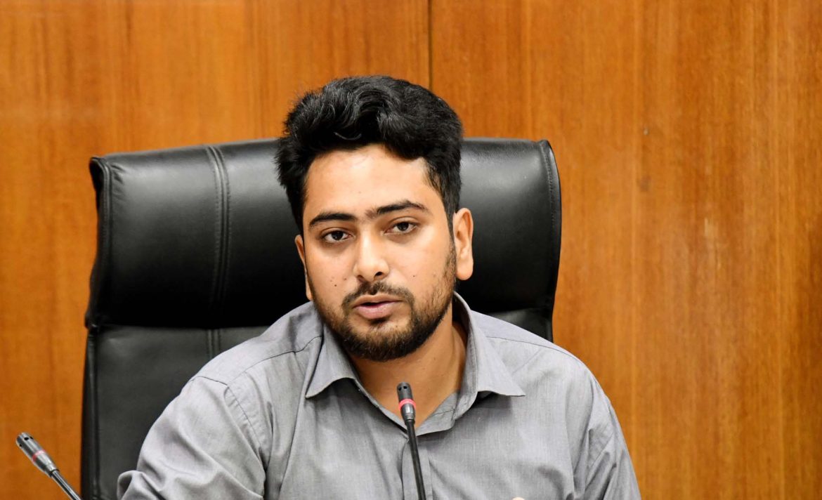 নাহিদ ইসলাম