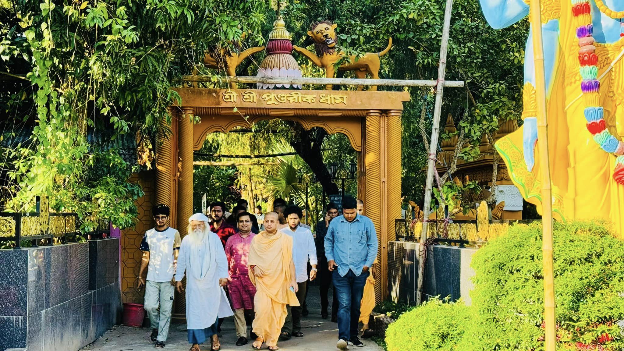 চিন্ময় কৃষ্ণ দাস ব্রহ্মচারীর সঙ্গে ফরহাদ মজহার