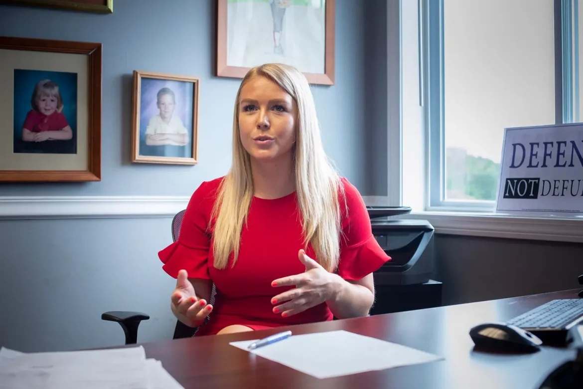 ক্যারোলিন লেভিত