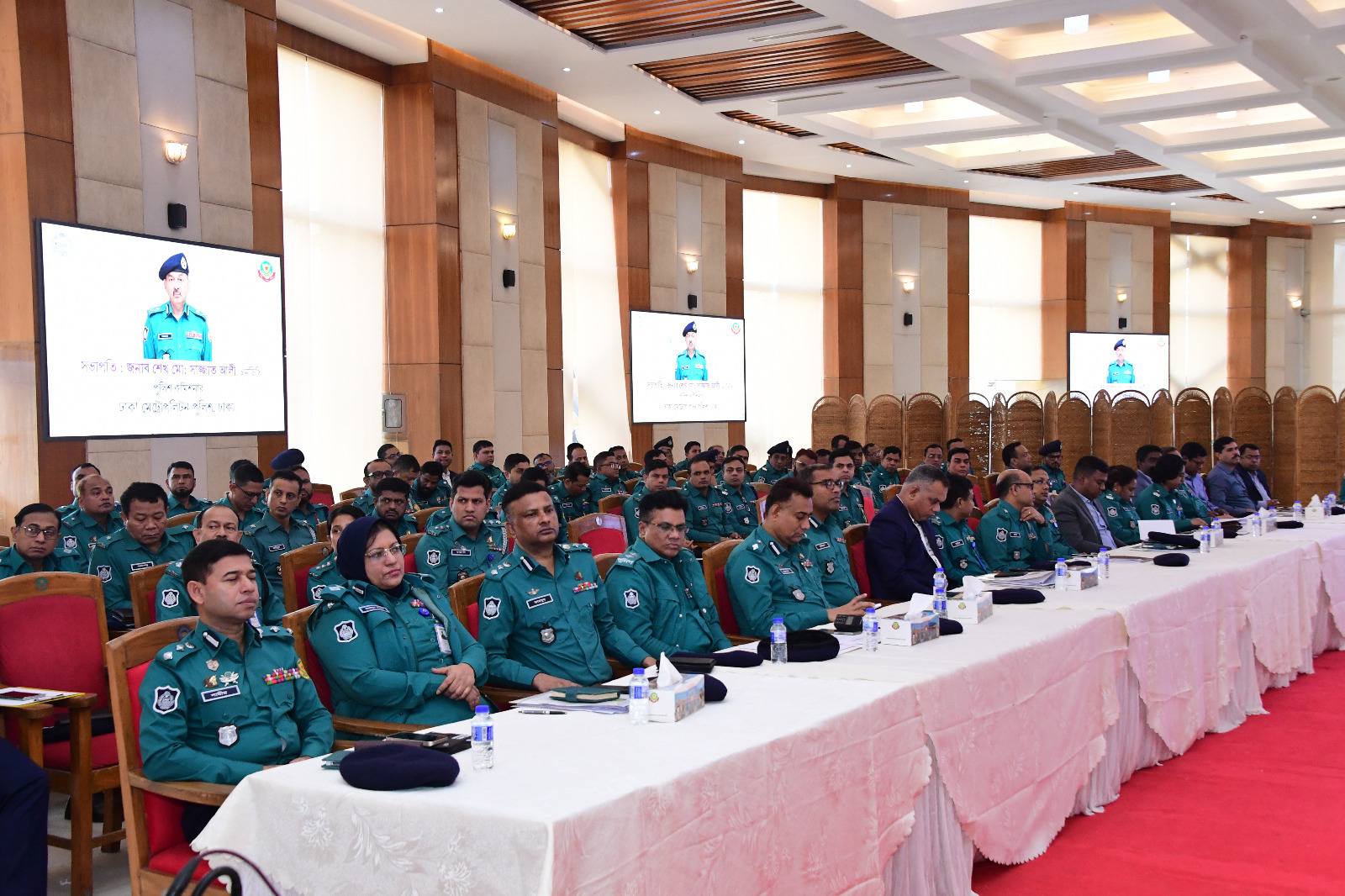 নভেম্বর মাসের মাসিক অপরাধ পর্যালোচনা সভার একটি দৃশ্য