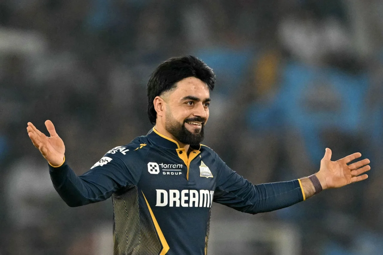 প্রিয়াংশ আর্যকে আউট করার পর রশিদ খান