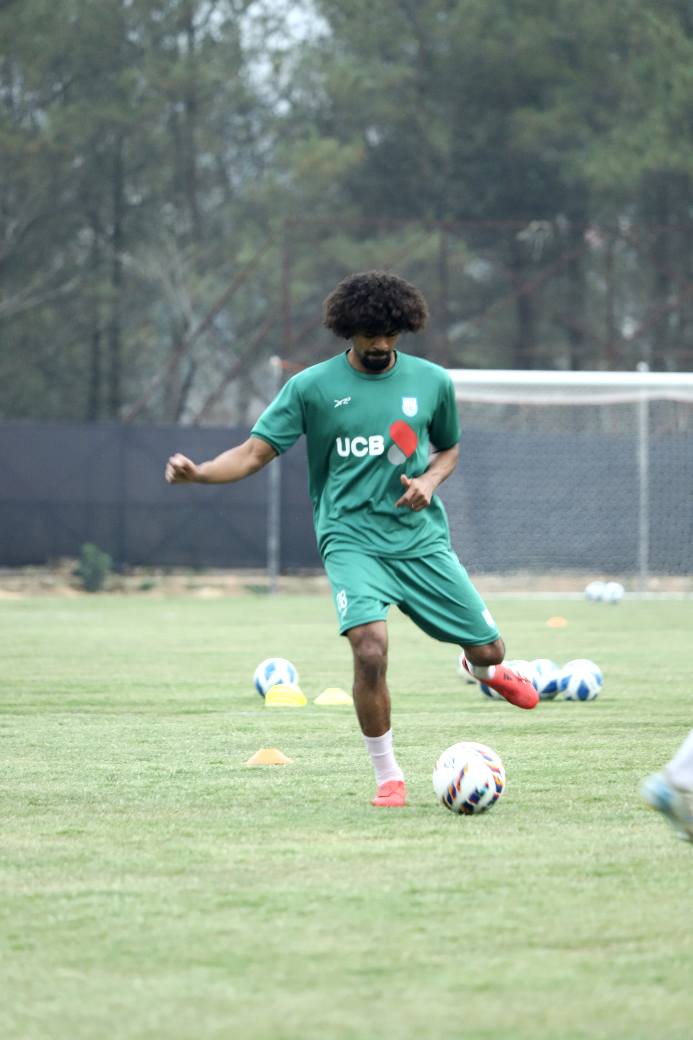 অনুশীলনে হামজা চৌধুরী। ফাইল ফটো