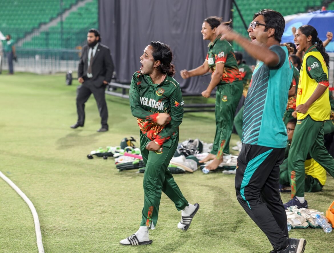 জ্যোতিদের জয়োচ্ছ্বাস