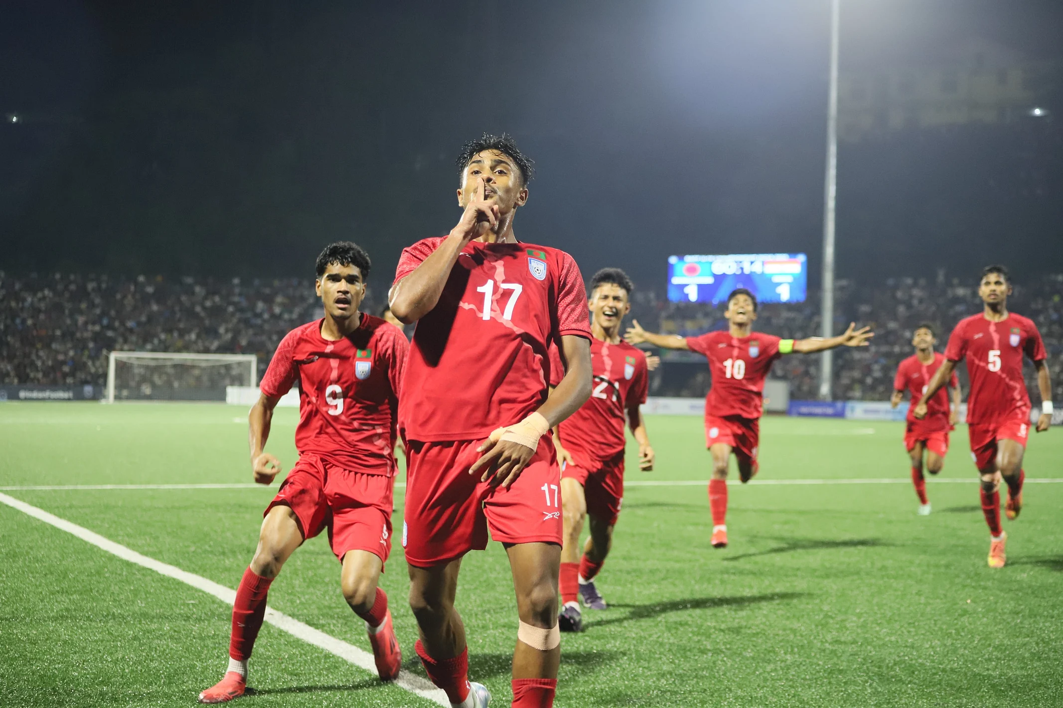 এই আনন্দ শেষ পর্যন্ত টেনে নিতে পারল না বাংলাদেশের যুবারা
