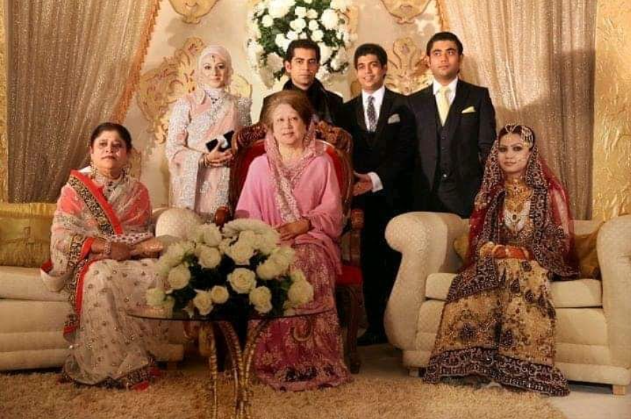 খালেদা জিয়ার সঙ্গে আন্দালিব রহমান পার্থ ও তার স্ত্রী শেখ শাইরা শারমিন