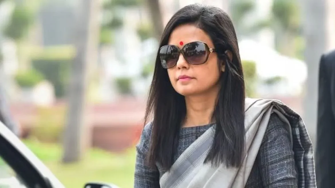 মহুয়া মৈত্র