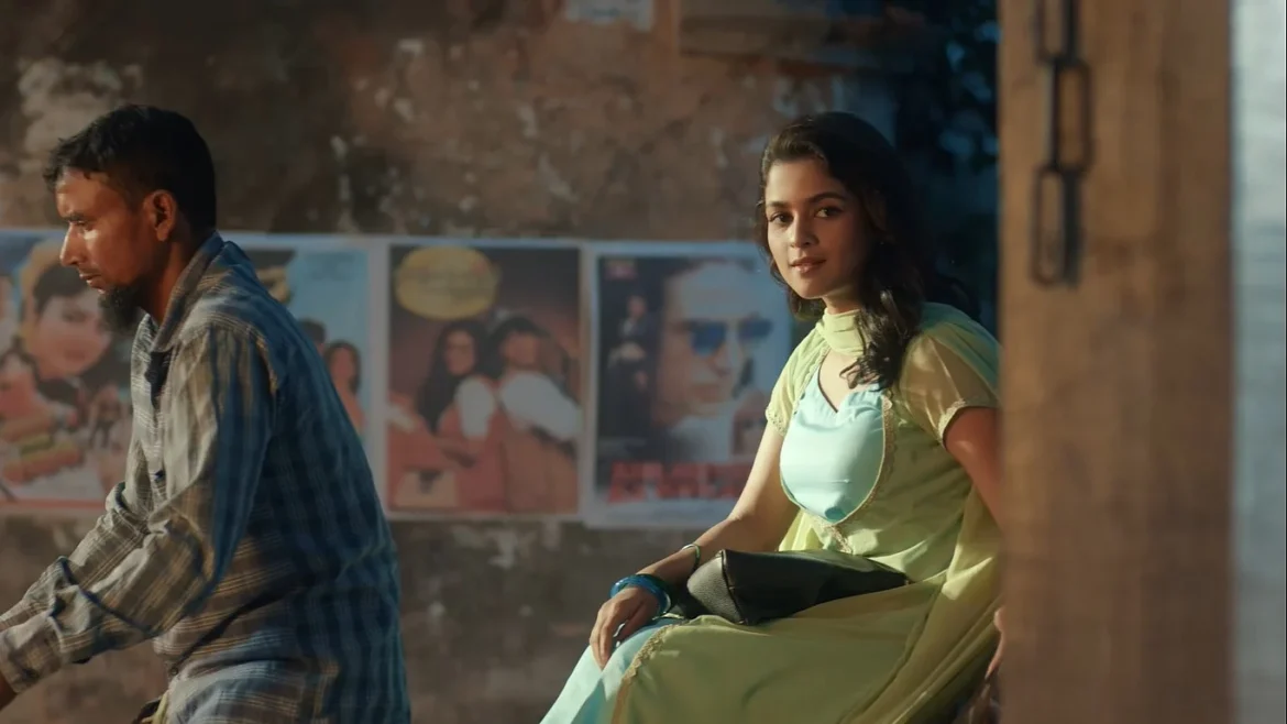 উৎসবের একটি দৃশ্যে সাদিয়া আয়মান