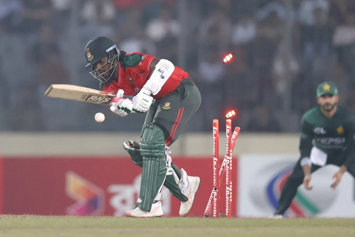 শেষ ম্যাচে ব্যর্থ হলেও সিরিজ সেরা হন জাকের আলী