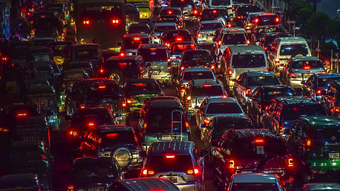 রাতের ঢাকায় যানজট