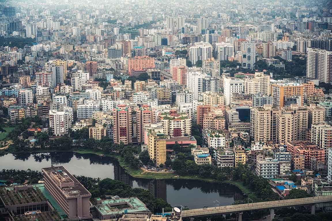 ২০২২ সালের ১১ আগস্ট সেনা হেলিকপ্টার থেকে তোলা ঢাকা সিটির একটি এলাকার ছবি।