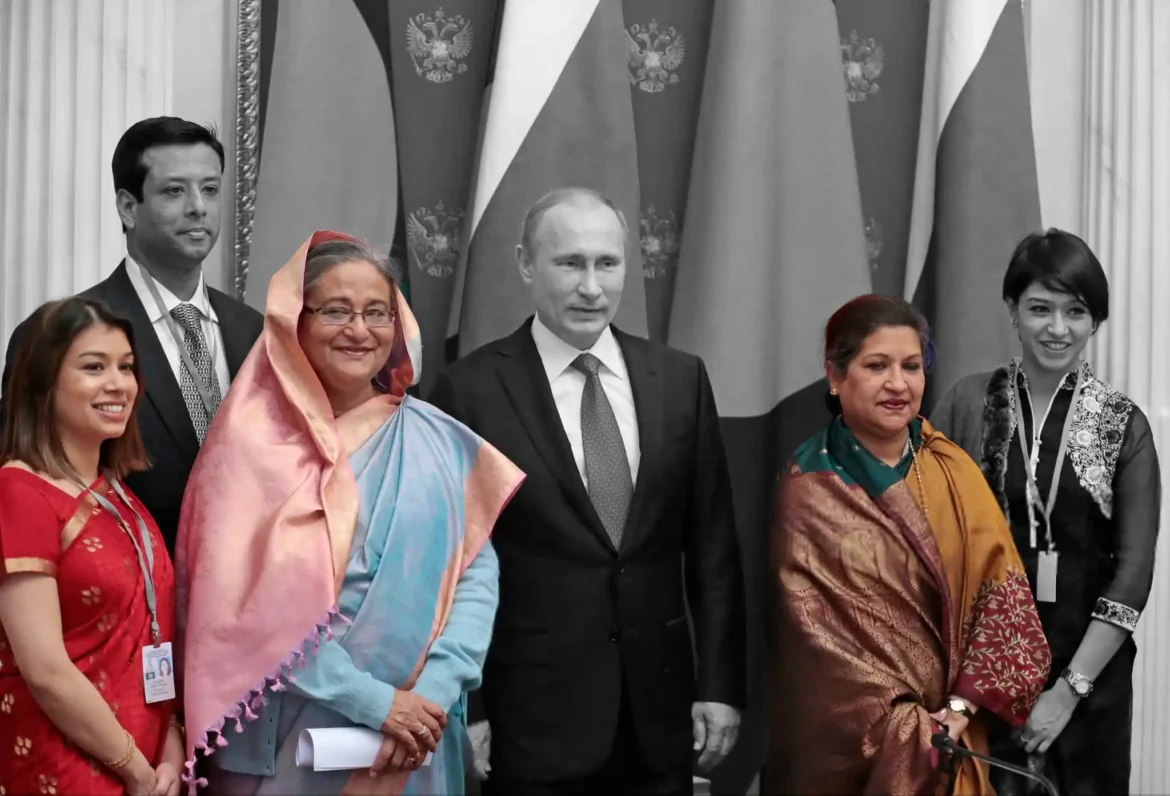 মস্কোতে টিউলিপ সিদ্দিক, শেখ হাসিনা ও শেখ রেহানা। ২০১৩ সালের ১৫ জানুয়ারি তোলা ছবি।